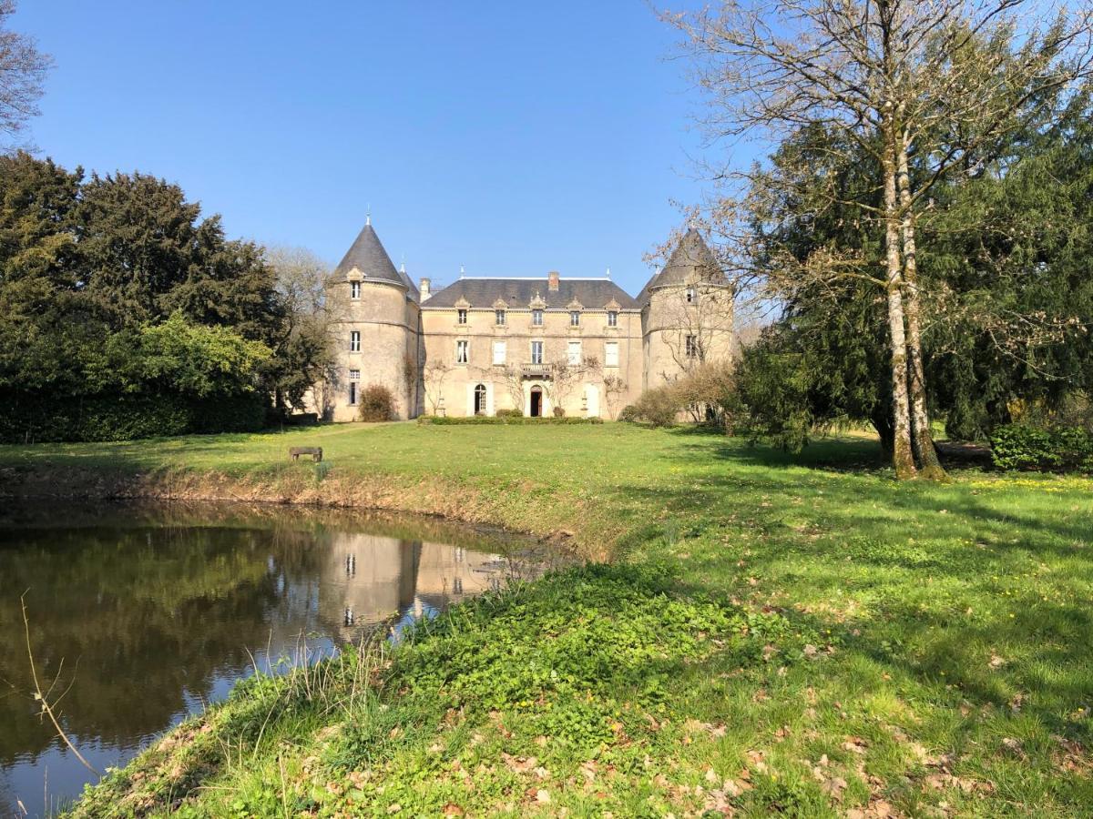 Chateau De La Mothe Saint-Sulpice-en-Pareds ภายนอก รูปภาพ